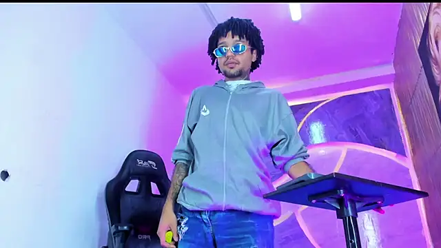 Josh_Hot_Sex webkamerás műsora