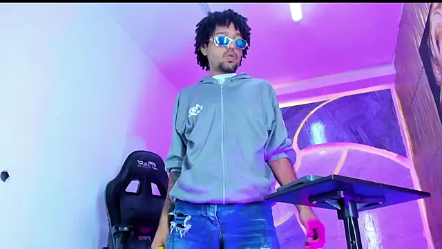 Josh_Hot_Sex – Kamerová šou