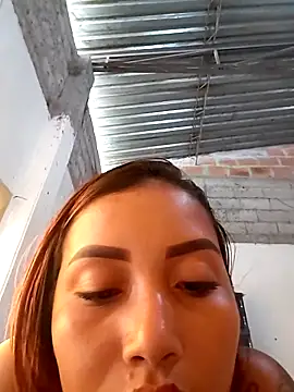 XXX chat uživo modela Genesis_18_