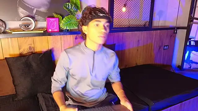 AlanCutee Webcam-Show