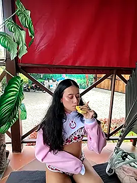 l0lita_emi Webcam Show