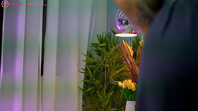 perfectt33n: онлайн-секс-чат