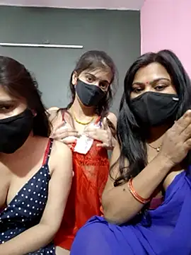 Show modela cutee__crazy na web-kameri