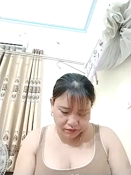 Moubie1's Live XXX Chat