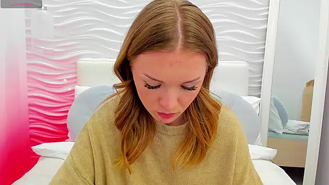 VirginOlly live XXX chat