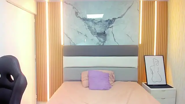 Živý XXX chat LEYNABRAUN