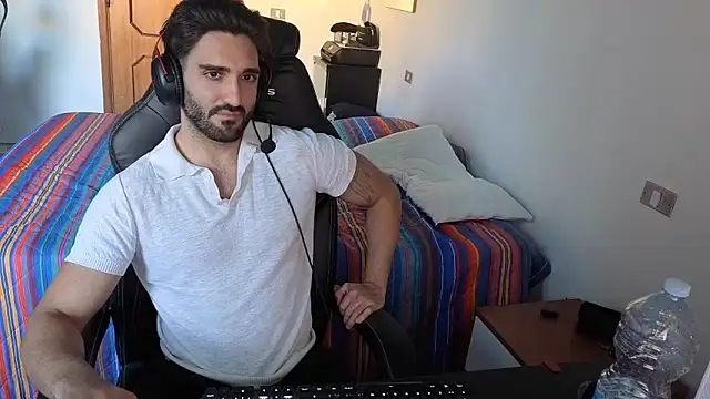 Al3xox02's Webcam Show