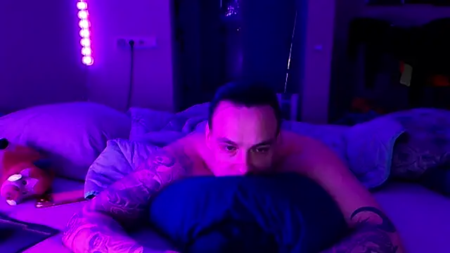 Pokazy przed kamerką – baphomet_from_ice