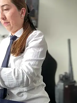 Chat +18 de suzy-111 ao vivo