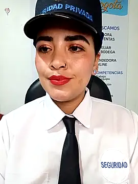 Chat XXX en directo de MAYE__13