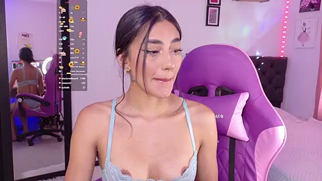 JulietaCheerr: онлайн-секс-чат