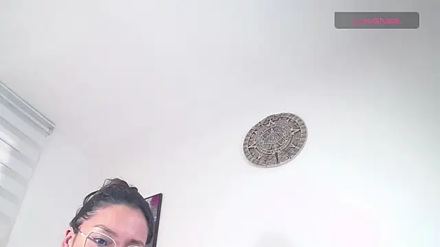 TinaPortman Adlı Modelin Canlı XXX Sohbeti