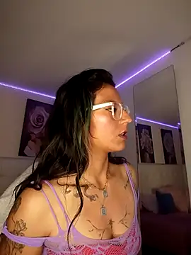 แชท XXX สดของ SamathaMay