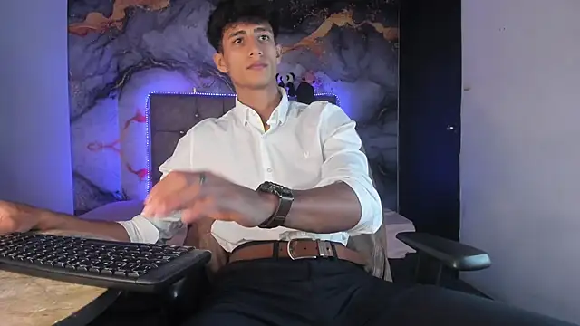 MaxiimoRomano_ webcam show