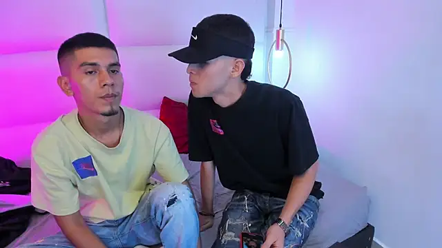 your_d0ll1's Live XXX Chat