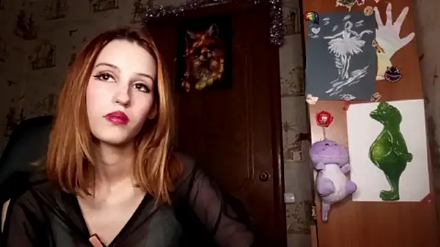 Chat +18 de SirenFrost ao vivo