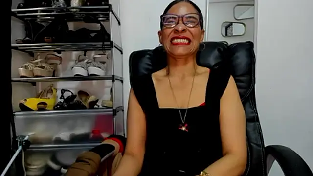 Aries_Mature Live XXX-Chat