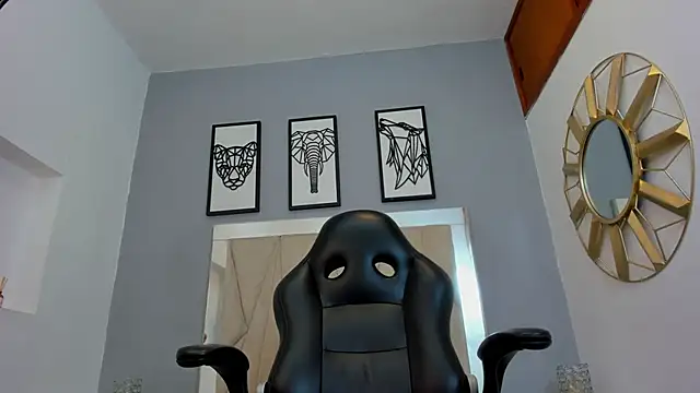 Show modela adams_bobby na web-kameri