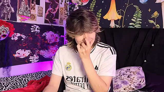 Noah_blackwood élő XXX-chatje