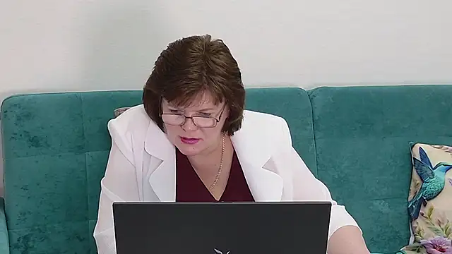 Sandra_Sunrise Chat XXX in diretta