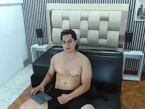 Alex_Wolft Chat XXX in diretta