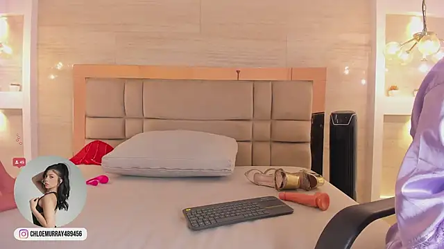 chloe_murray: онлайн-секс-чат