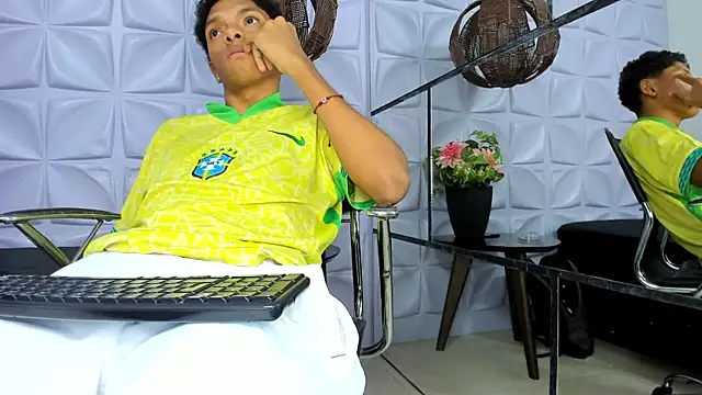 AndySinss live XXX chat