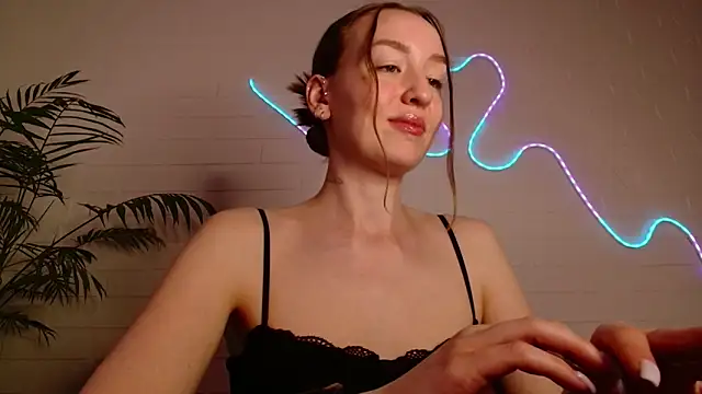 WhitePrincessLuna's Live XXX Chat