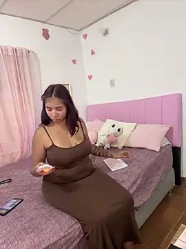 LucyMartellin Live XXX chat