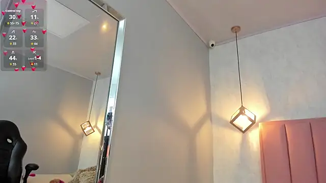 SUNNYCYRUS 即時 XXX 聊天