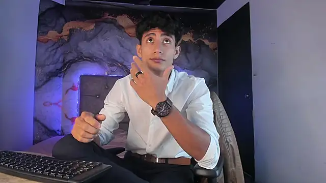 MaxiimoRomano_ 在線直播表演