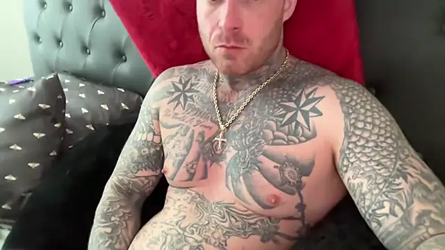 platinum_status: διαδικτυακό σόου στην κάμερα