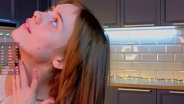 Crystal_Diva Chat XXX in diretta