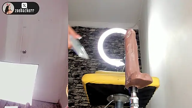 แชท XXX สดของ zoe_backer