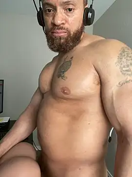 Fathero1time élő XXX-chatje