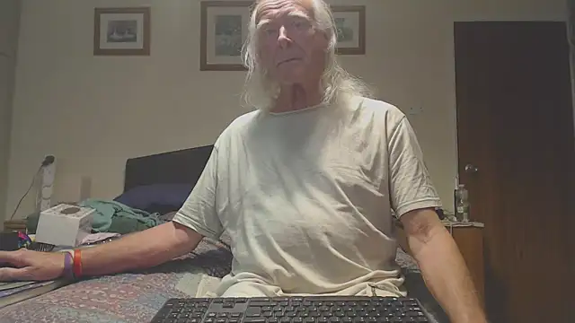 WaverlyKernow Webcam-Show