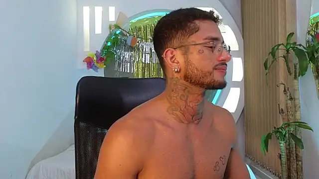 Alanrodgers 即時 XXX 聊天