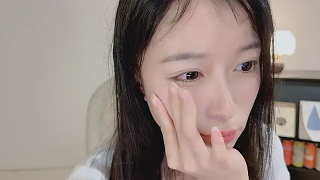 Onechestnutn Live XXX chat