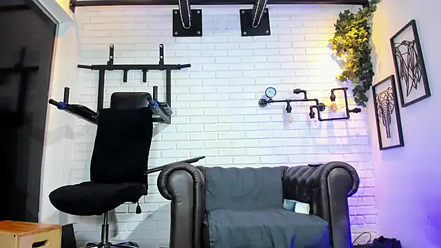 ItaloMooreのウェブカメラショー