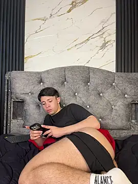 Noah-ledom Webcam Show