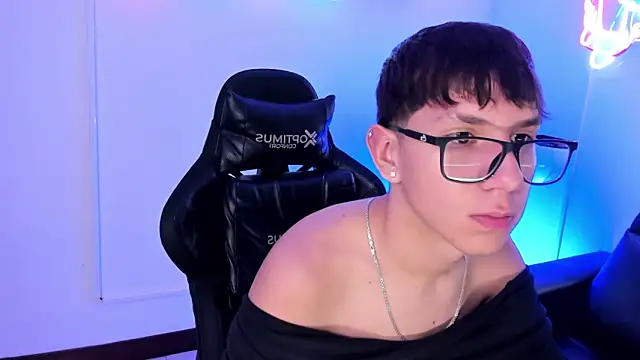 Adrien_silex webkamerás műsora