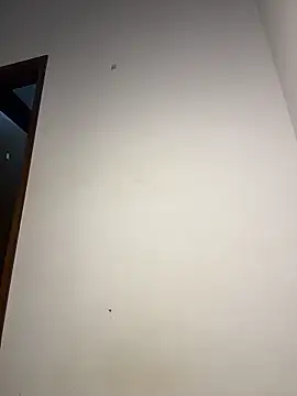 Eva_stark10 Adlı Modelin Canlı XXX Sohbeti