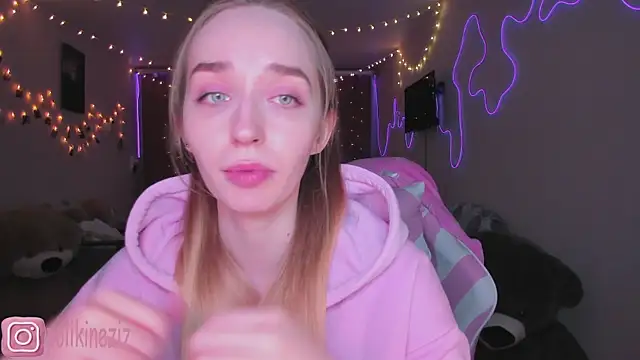 แชท XXX สดของ MoonDust