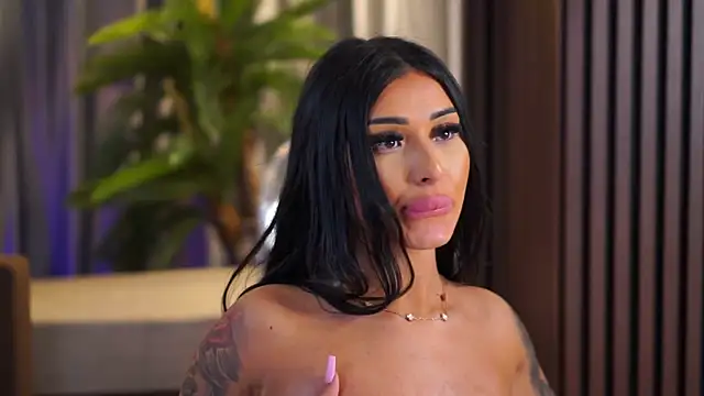 YanaRamirez's Live XXX Chat