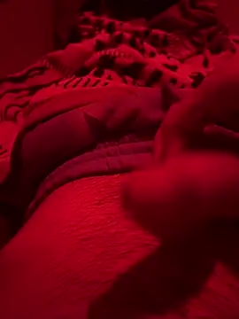 Tazo695: διαδικτυακό σόου στην κάμερα