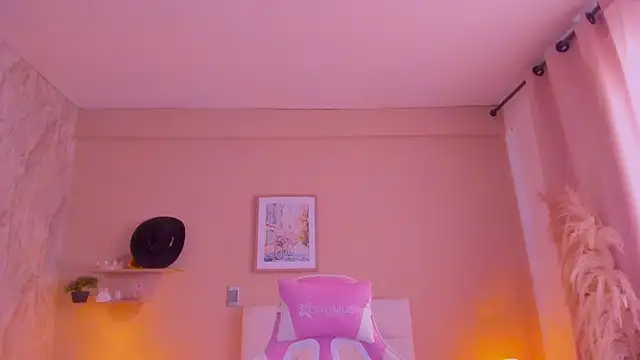 دردشة Dollhell الجنسية المباشرة