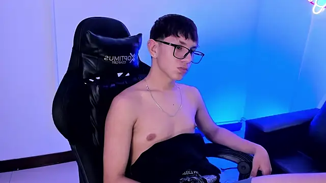 Adrien_silexn Webbikameraesitys