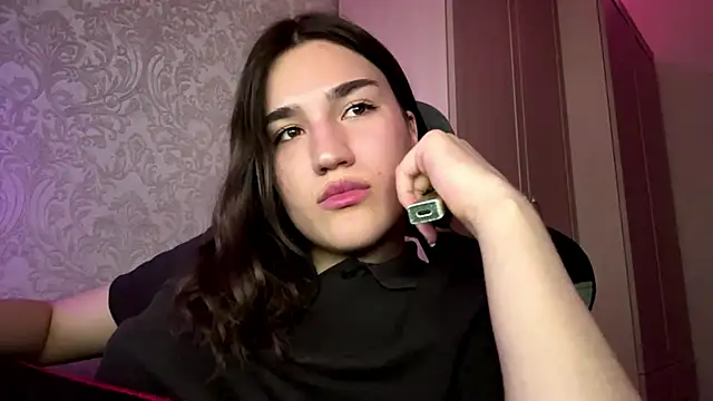 Chat +18 de Mary_Nitherson ao vivo