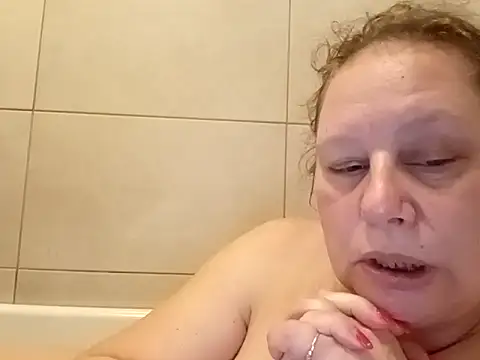 XXX chat uživo modela Jahudka47