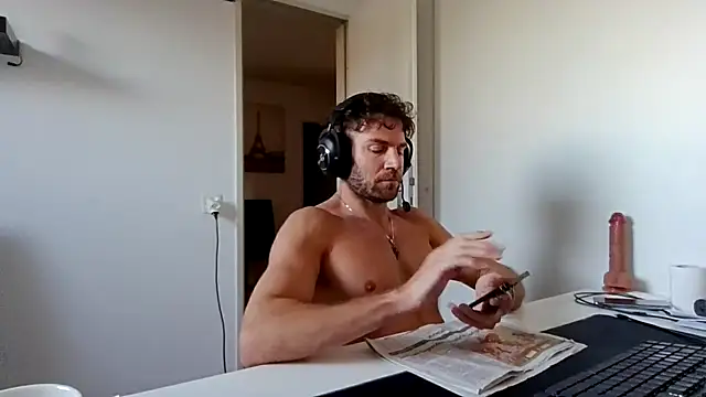 alpha-hunk Live XXX-Chat